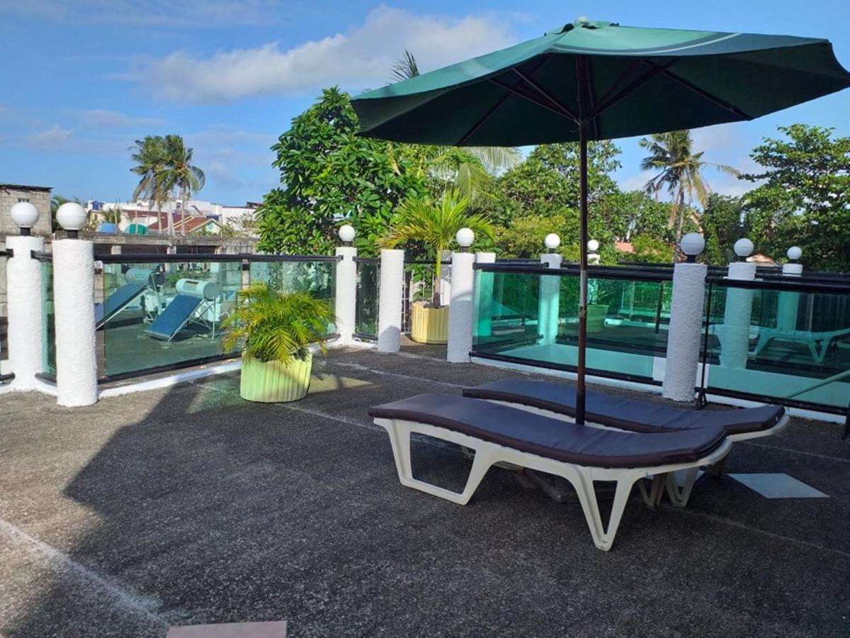 Turtle Inn Resort Manoc-Manoc Eksteriør billede