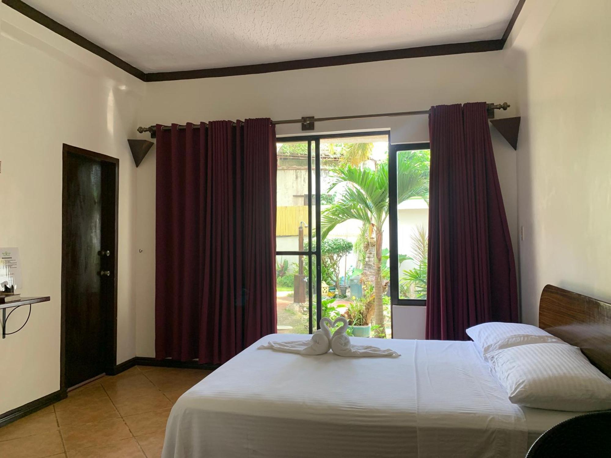 Turtle Inn Resort Manoc-Manoc Eksteriør billede